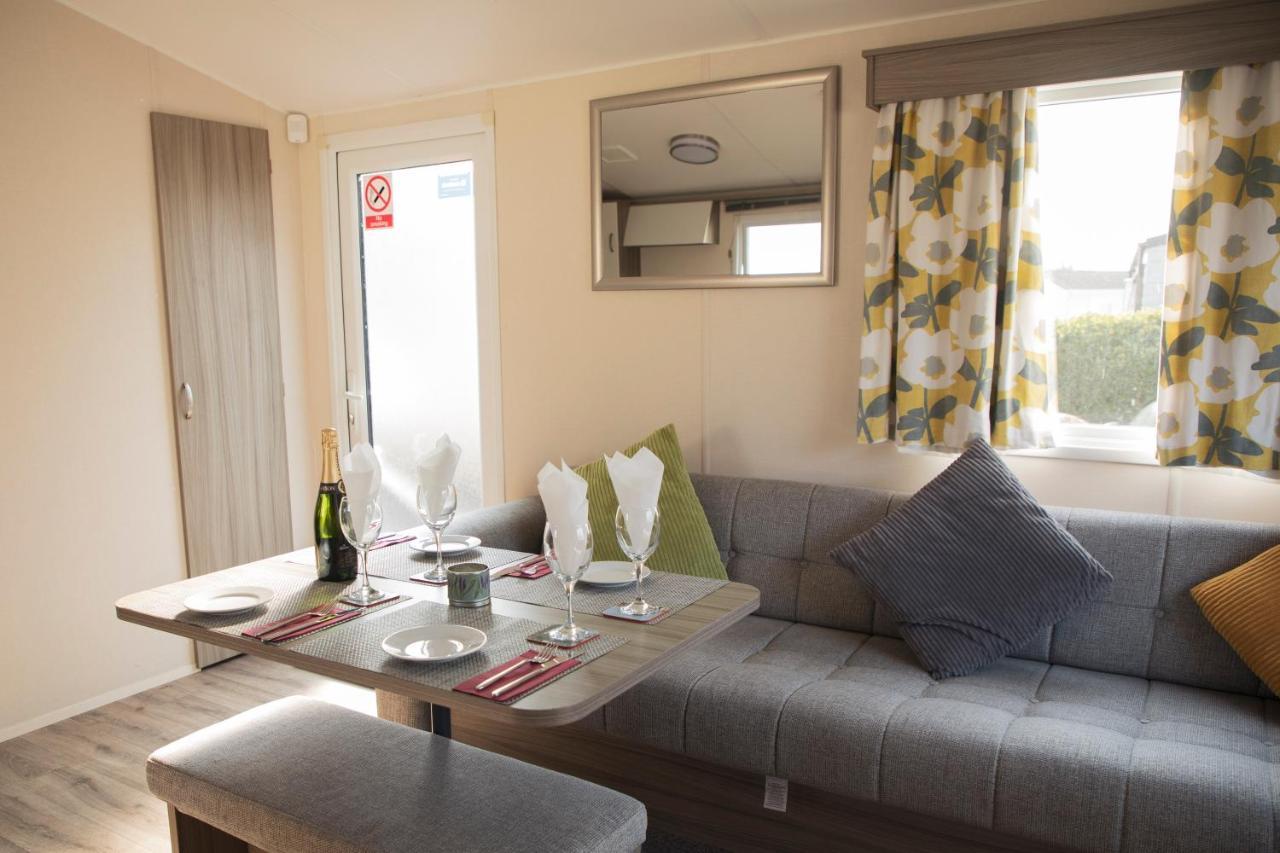 41 Orchard Bank, 3 Bed, Rockley Park Poole Villa ภายนอก รูปภาพ