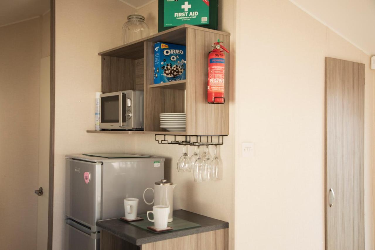 41 Orchard Bank, 3 Bed, Rockley Park Poole Villa ภายนอก รูปภาพ
