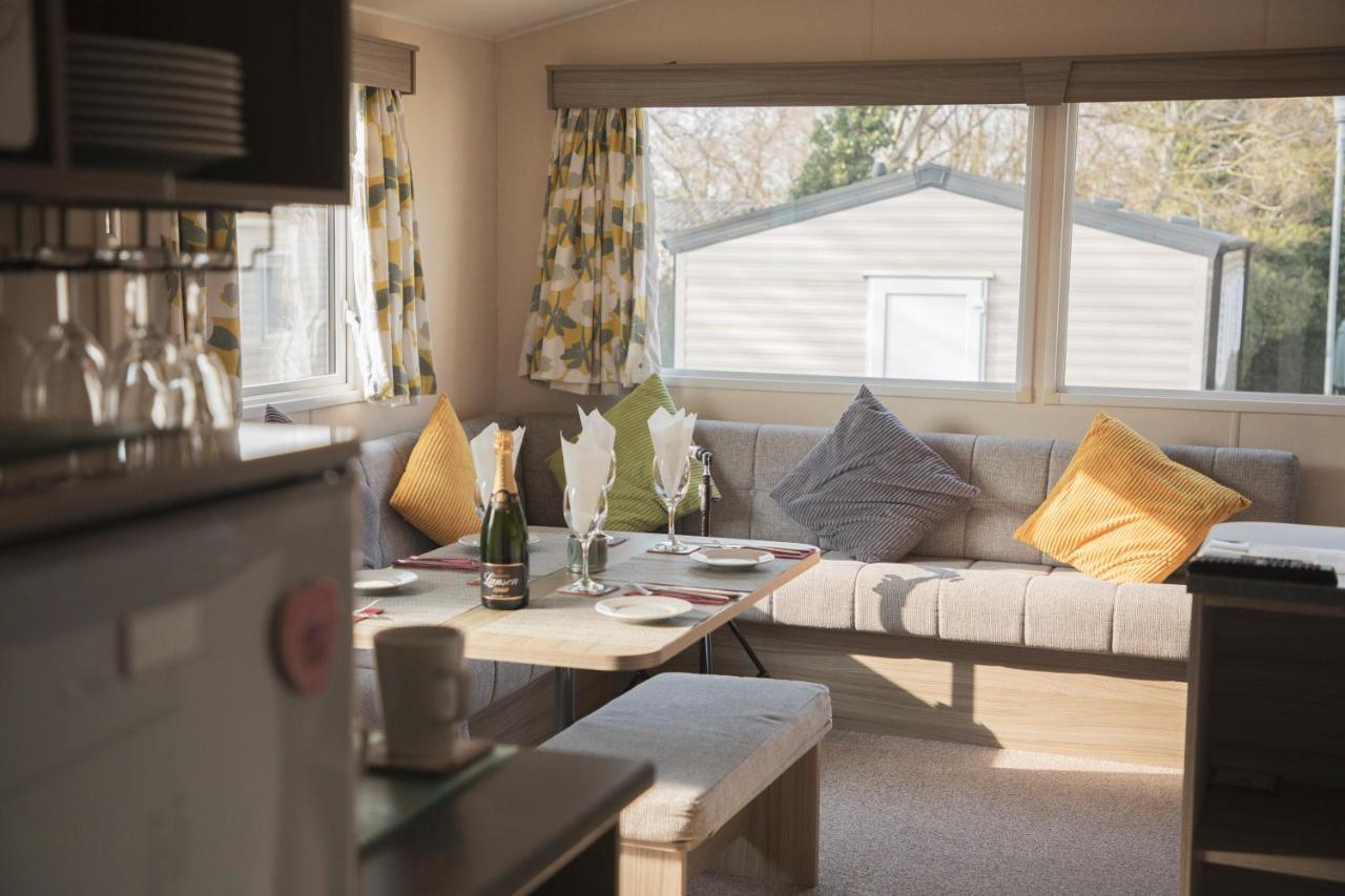 41 Orchard Bank, 3 Bed, Rockley Park Poole Villa ภายนอก รูปภาพ