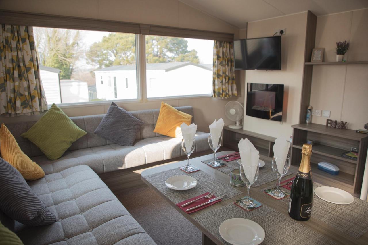 41 Orchard Bank, 3 Bed, Rockley Park Poole Villa ภายนอก รูปภาพ