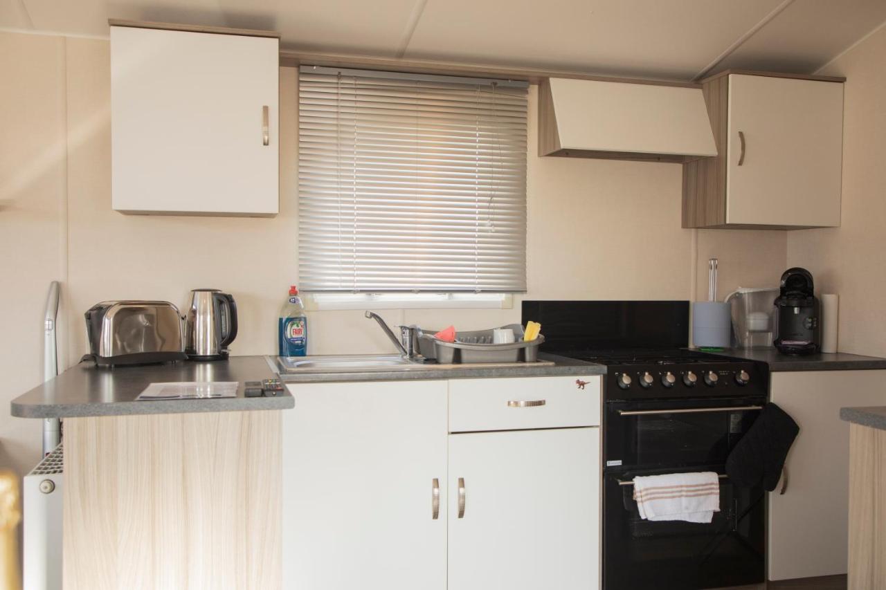 41 Orchard Bank, 3 Bed, Rockley Park Poole Villa ภายนอก รูปภาพ