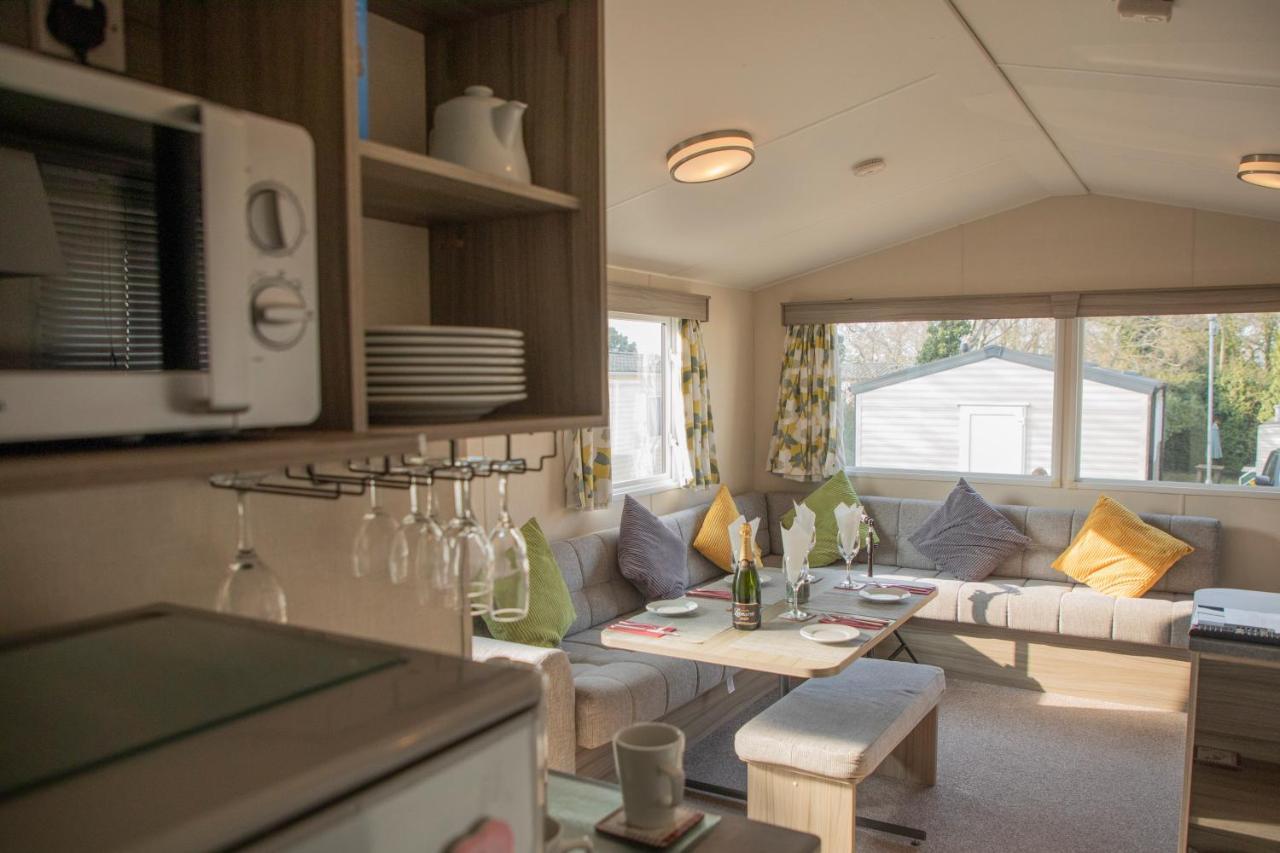 41 Orchard Bank, 3 Bed, Rockley Park Poole Villa ภายนอก รูปภาพ