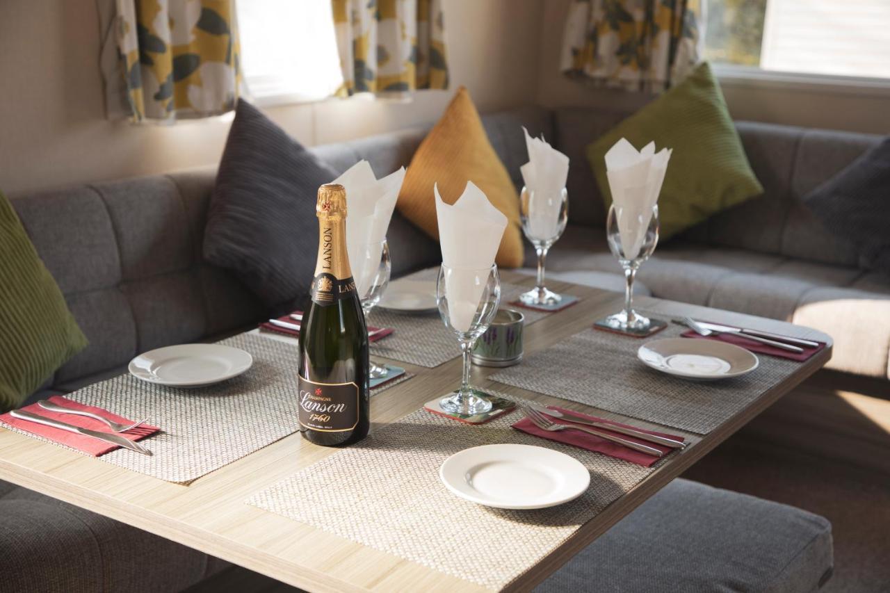 41 Orchard Bank, 3 Bed, Rockley Park Poole Villa ภายนอก รูปภาพ