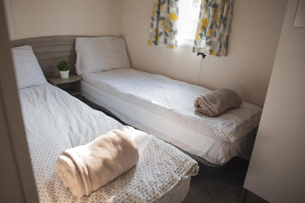 41 Orchard Bank, 3 Bed, Rockley Park Poole Villa ภายนอก รูปภาพ