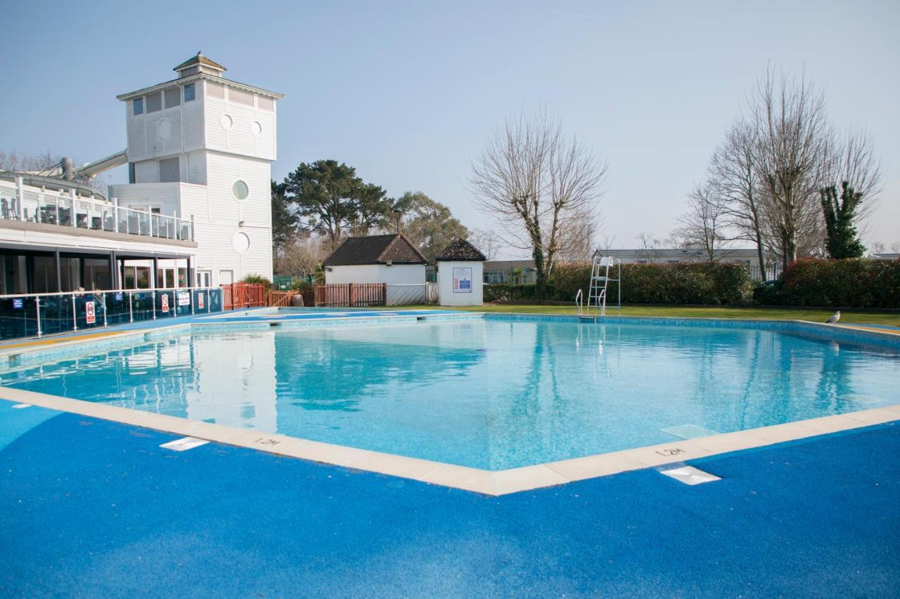 41 Orchard Bank, 3 Bed, Rockley Park Poole Villa ภายนอก รูปภาพ
