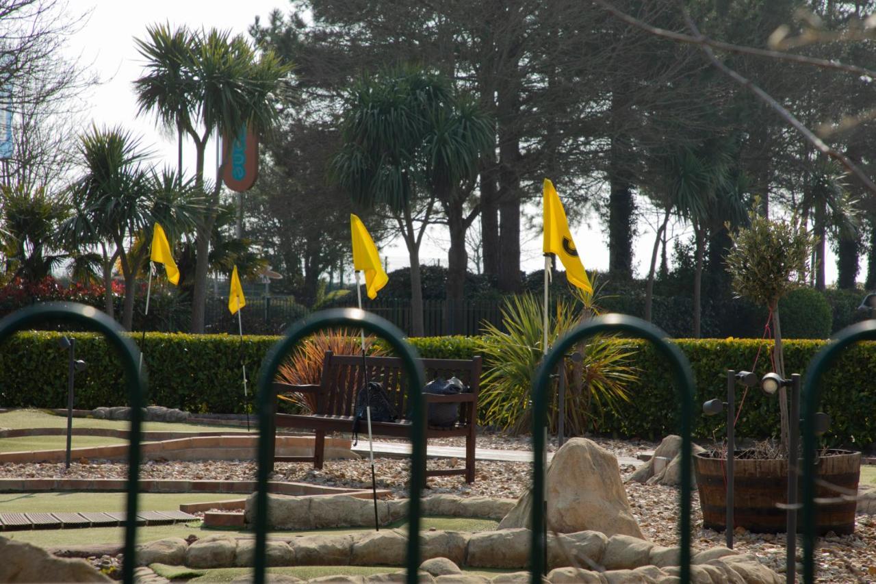 41 Orchard Bank, 3 Bed, Rockley Park Poole Villa ภายนอก รูปภาพ