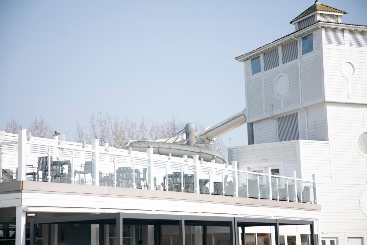 41 Orchard Bank, 3 Bed, Rockley Park Poole Villa ภายนอก รูปภาพ